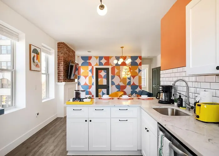 Modern 1br Brick Kingbed +close To Dt * Pittsburgh